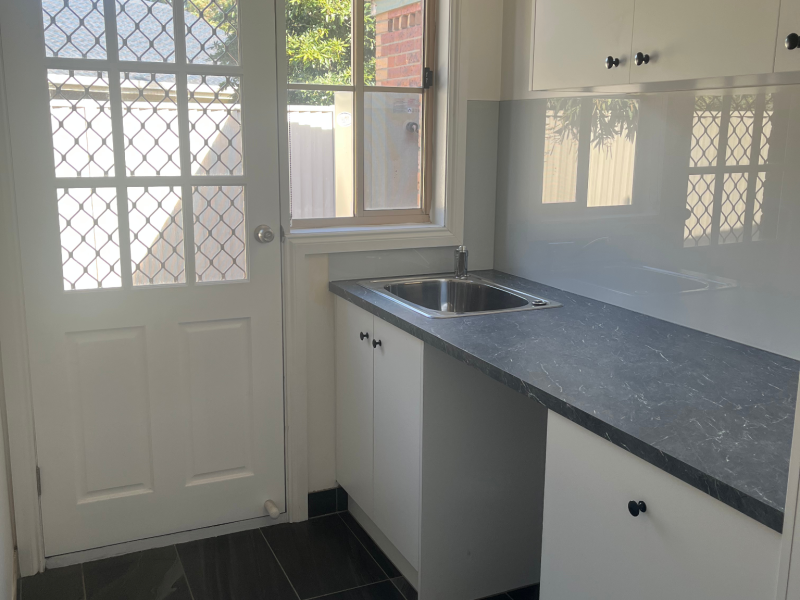 12 Rowe St, Hamlyn Heights, VIC 3215 Australia