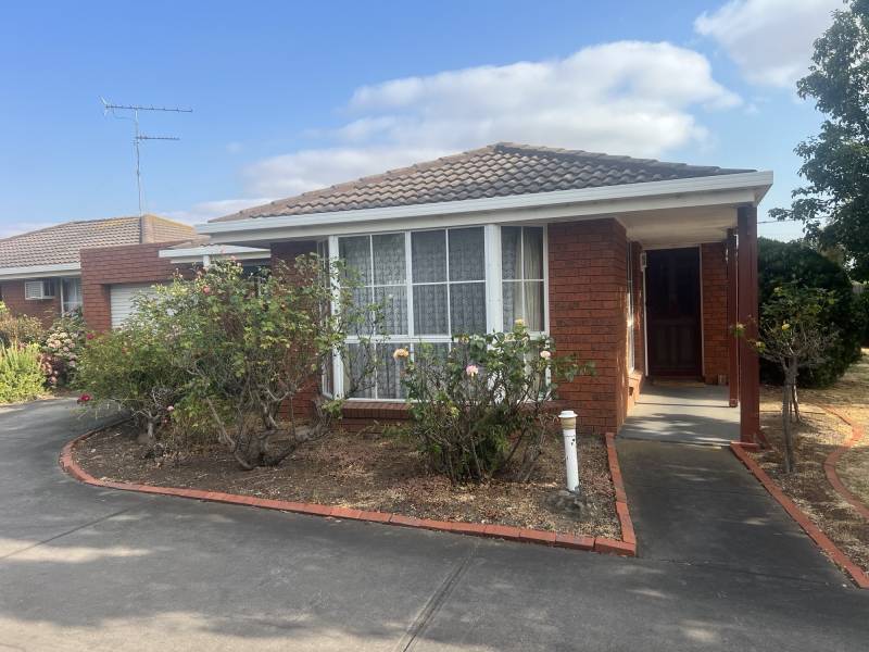 1/2 Eton Road, Belmont, VIC 3216