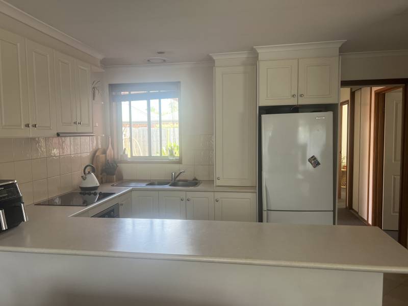 1/2 Eton Road, Belmont, VIC 3216