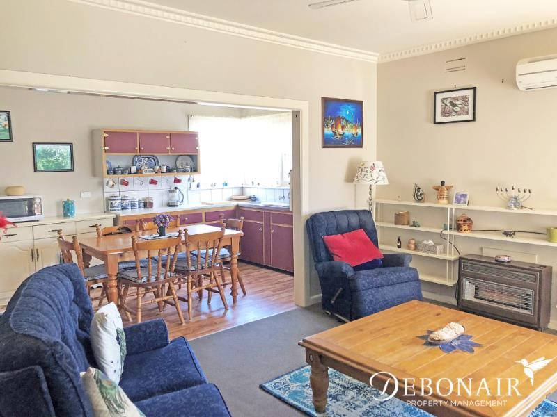 8 Wilsons Road, Newcomb, VIC 3219