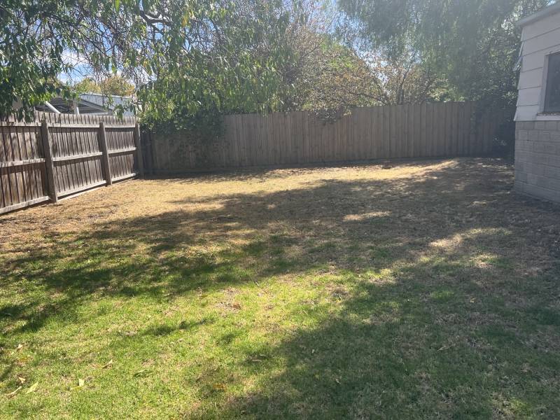 8 Wilsons Road, Newcomb, VIC 3219