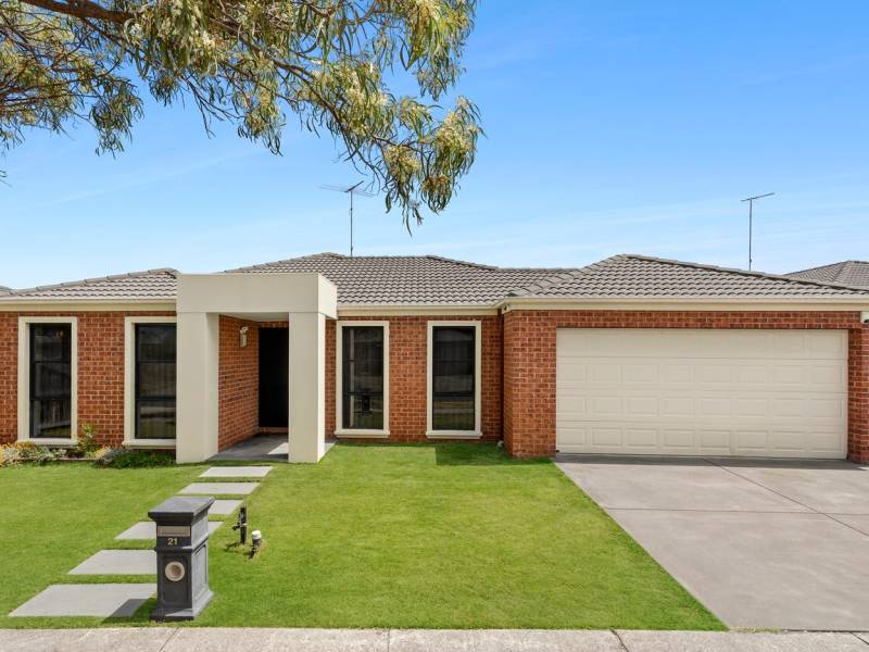 21 Carstairs Cl, Grovedale, VIC 3216 Australia