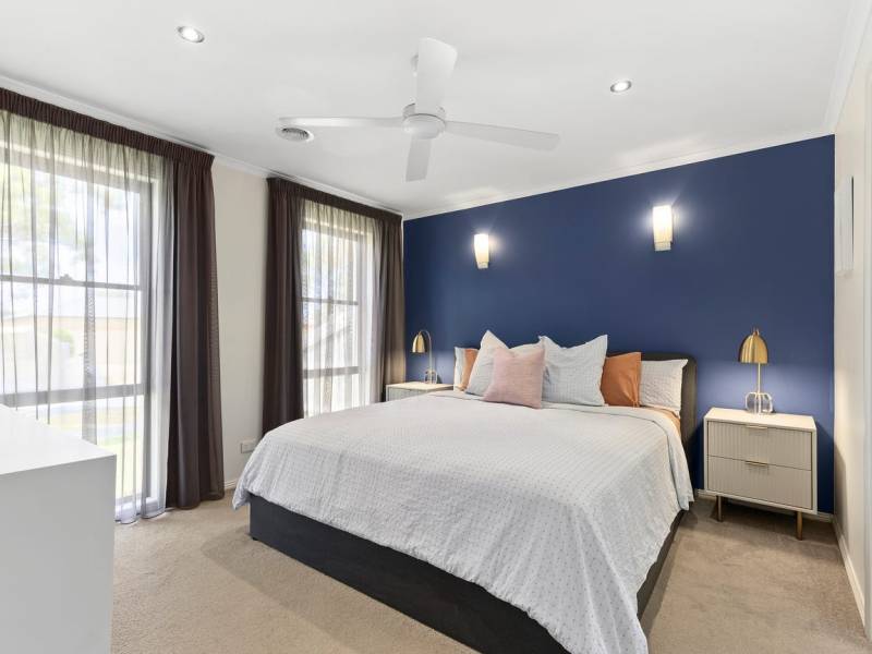 21 Carstairs Cl, Grovedale, VIC 3216 Australia