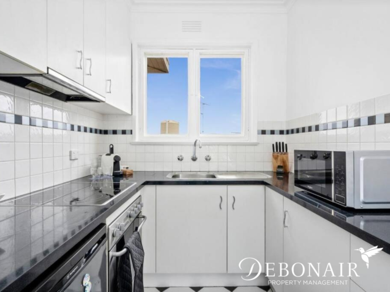 10/17A The Esplanade, GEELONG, VIC 3220