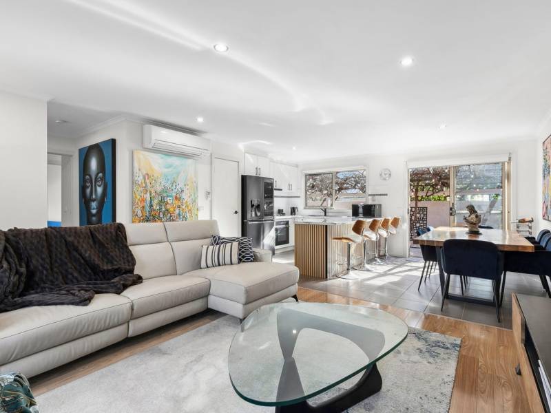 2/10 Cosgrove St, Breakwater, VIC 3219 Australia