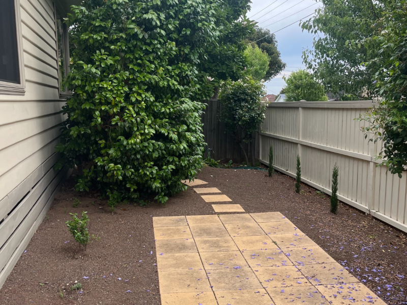 1/3 Pitman St, Newcomb, VIC 3219 Australia