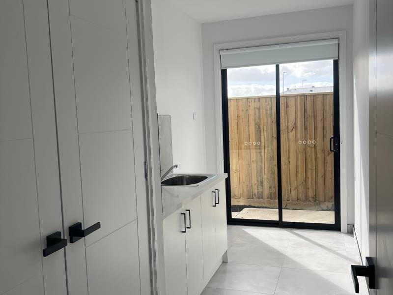 17 Skipton St, Lara, VIC 3212 Australia